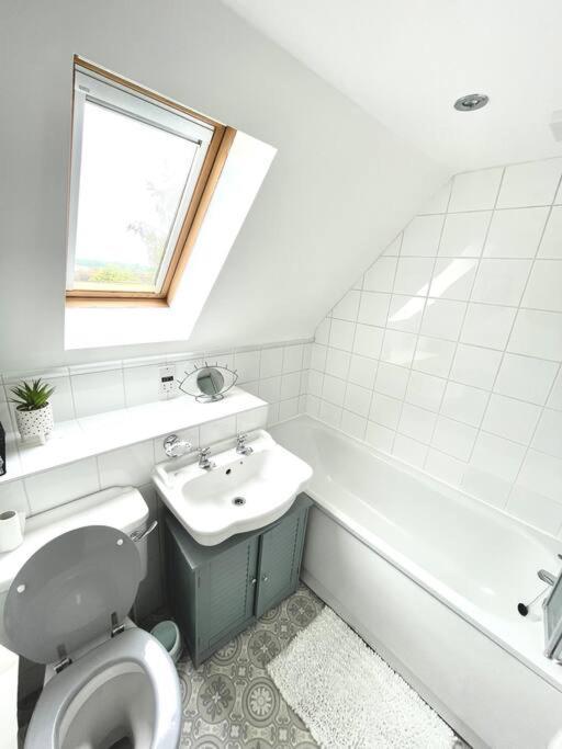 High-End 2 Bed Maisonette In Beaulieu Park Broomfield  Экстерьер фото