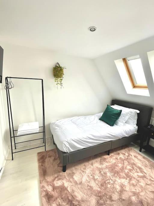 High-End 2 Bed Maisonette In Beaulieu Park Broomfield  Экстерьер фото